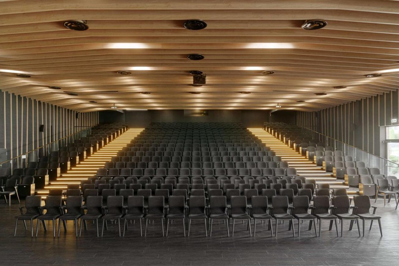 Radisson Blu Resort & Conference Center, Ostroda Mazury Kültér fotó Auditorium