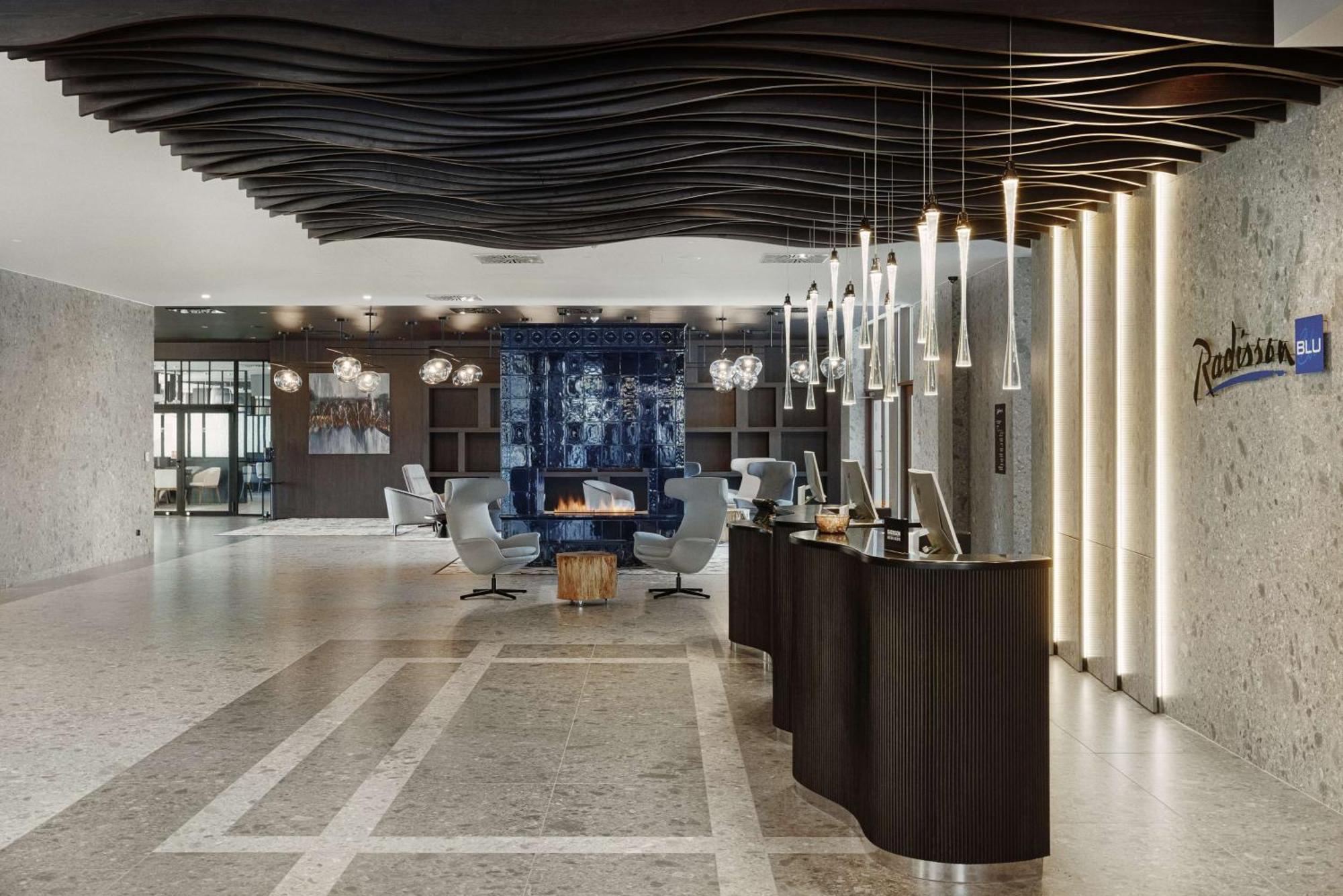 Radisson Blu Resort & Conference Center, Ostroda Mazury Kültér fotó The lobby of Radisson Blu Hotel, Belgrade