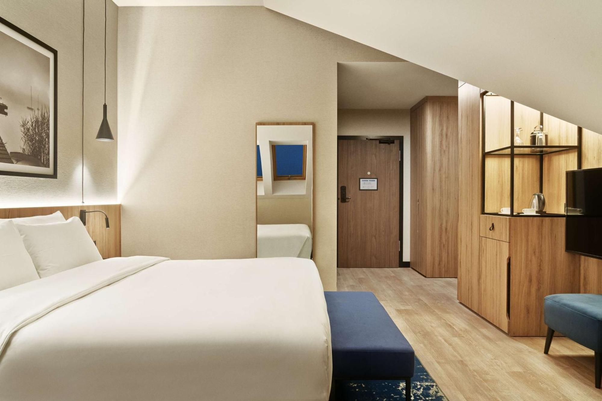 Radisson Blu Resort & Conference Center, Ostroda Mazury Kültér fotó A room at the hotel