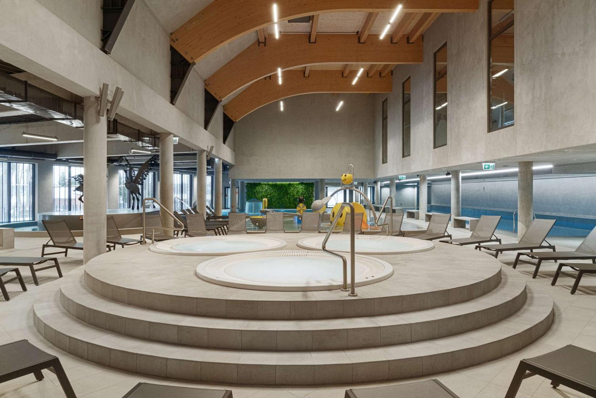 Radisson Blu Resort & Conference Center, Ostroda Mazury Kültér fotó The spa at the Hotel