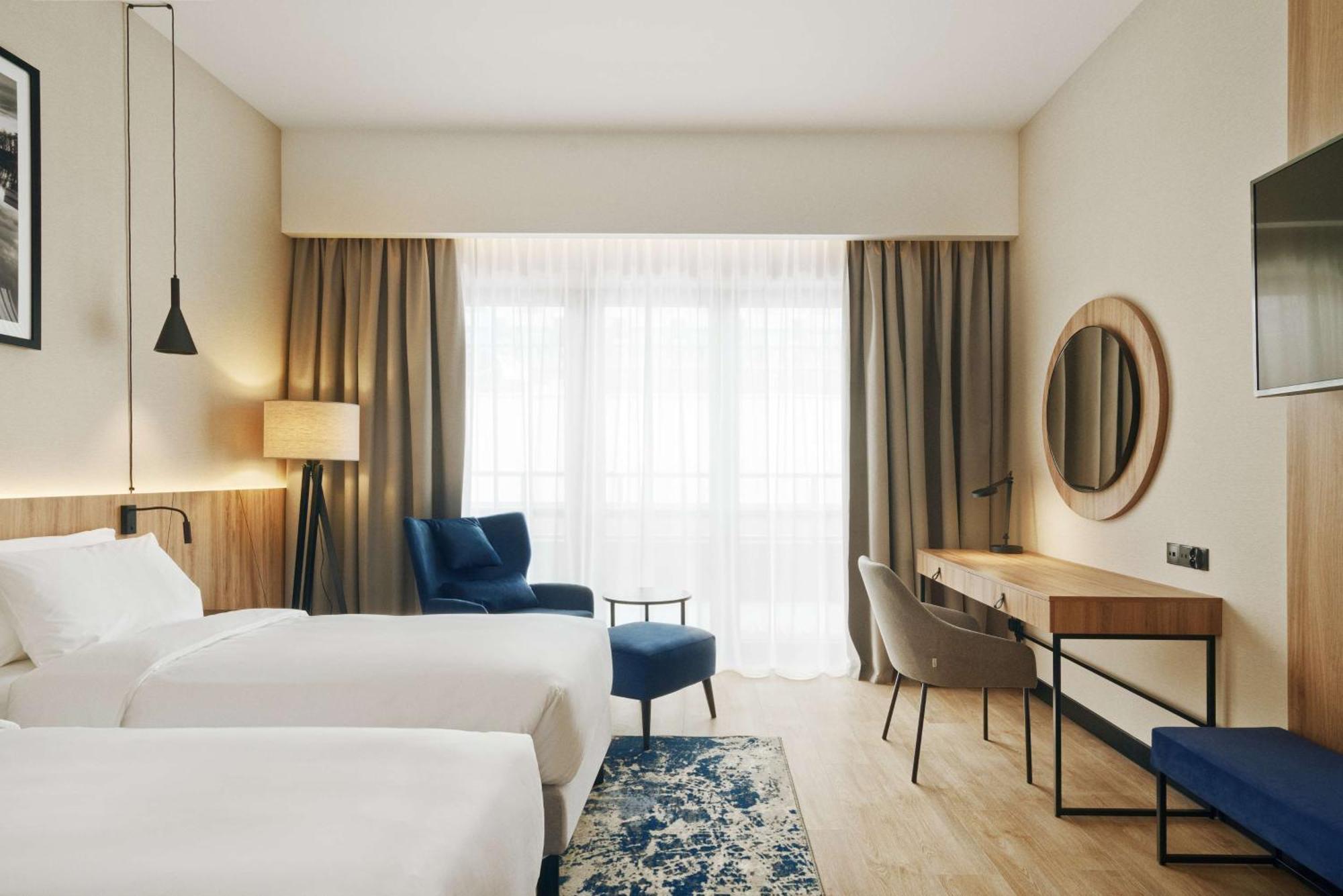 Radisson Blu Resort & Conference Center, Ostroda Mazury Kültér fotó A room at the hotel